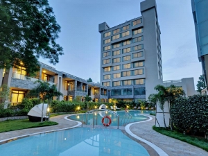 Get Boulevard 9 Luxury Resort & Spa Nadiad online.